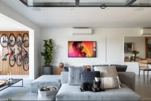Living, home office e jantar integrados